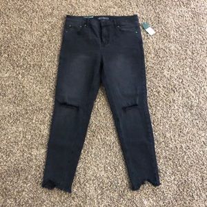 NWT Wild Fable Womens High Rise Distressed Skinny Jeans